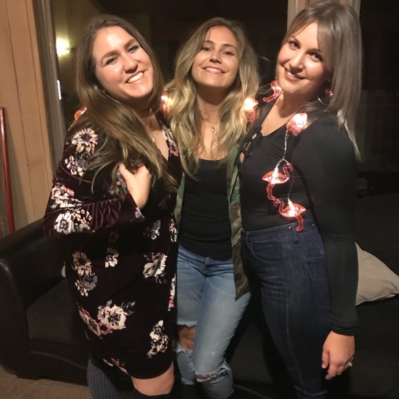 Meet your Posher, Olivia - Picture 15 of 16